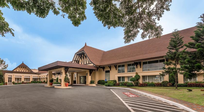 โรงแรมทาลวิสต้า Tagaytay City ภายนอก รูปภาพ The hotel's main entrance