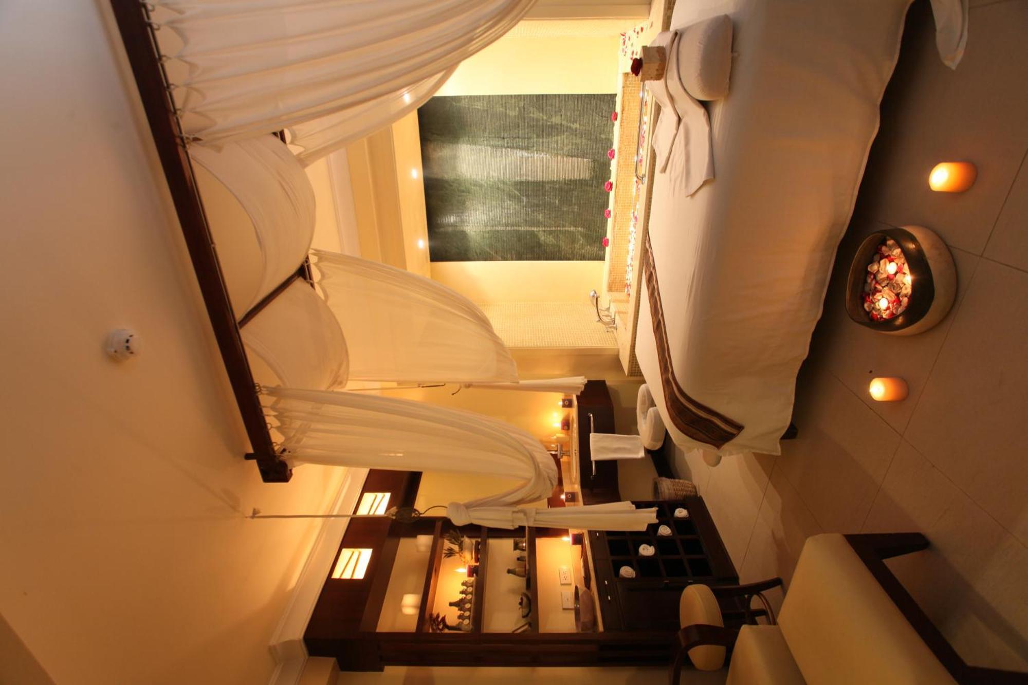 โรงแรมทาลวิสต้า Tagaytay City ภายนอก รูปภาพ A room at the spa