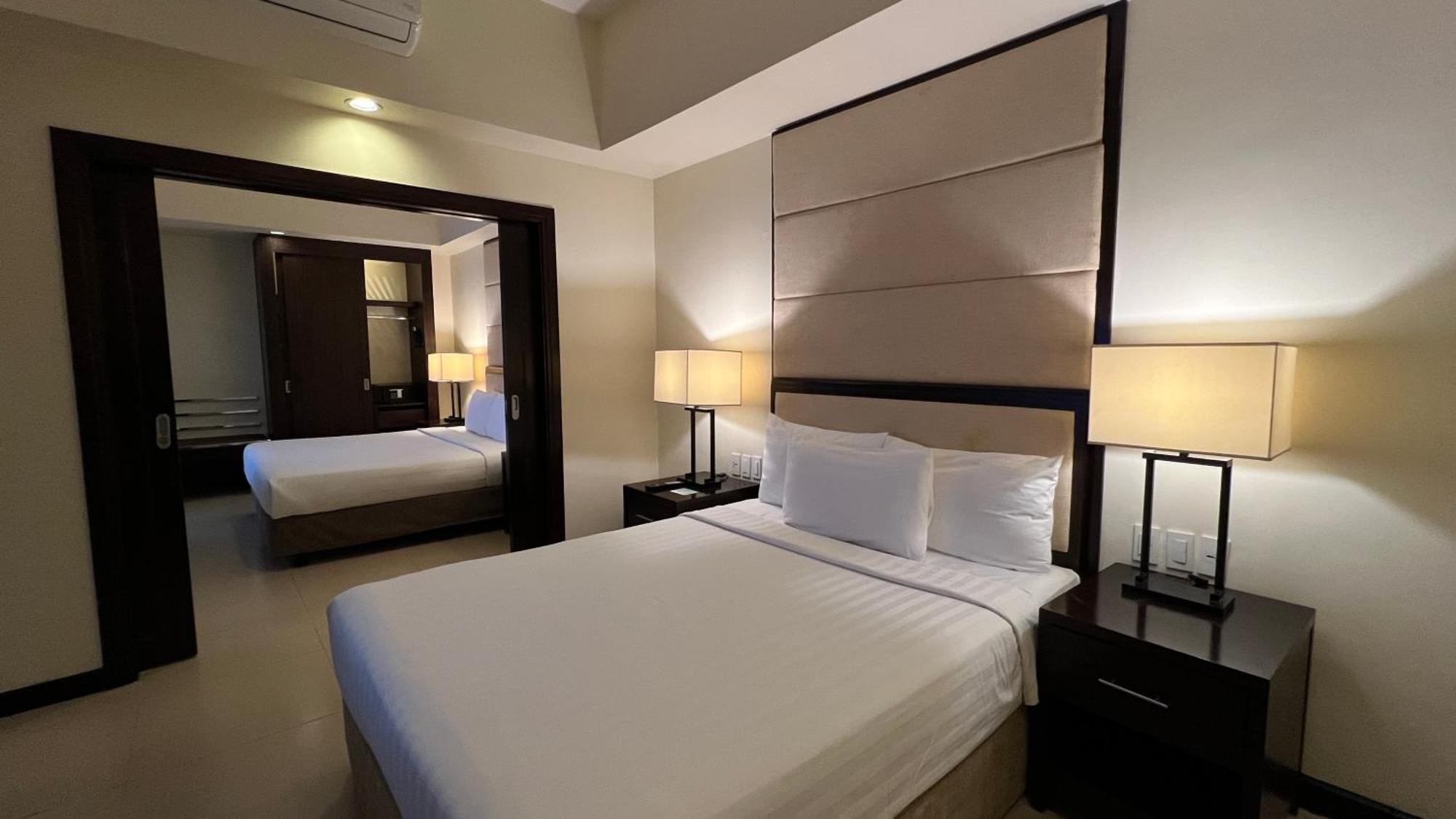 โรงแรมทาลวิสต้า Tagaytay City ภายนอก รูปภาพ A bedroom at the hotel