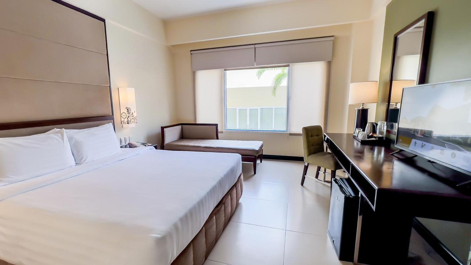 โรงแรมทาลวิสต้า Tagaytay City ภายนอก รูปภาพ A room at the hotel